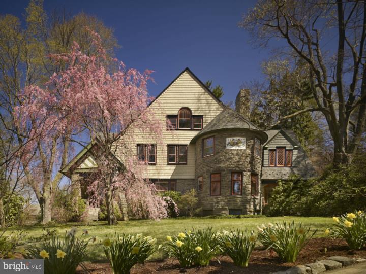 423 St Davids Road Wayne, PA 19087 - Photo 1 of 25 Gallery Image 1