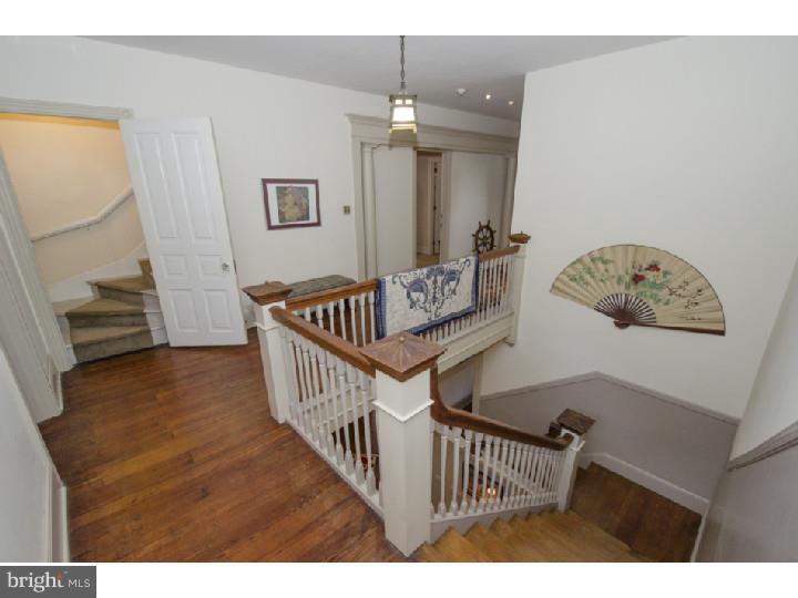 423 St Davids Road Wayne, PA 19087 - Photo 12 of 25 Gallery Image 12