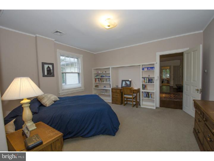 423 St Davids Road Wayne, PA 19087 - Photo 17 of 25 Gallery Image 17