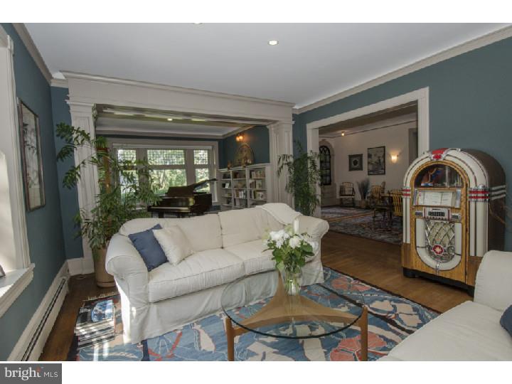 423 St Davids Road Wayne, PA 19087 - Photo 5 of 25 Gallery Image 5