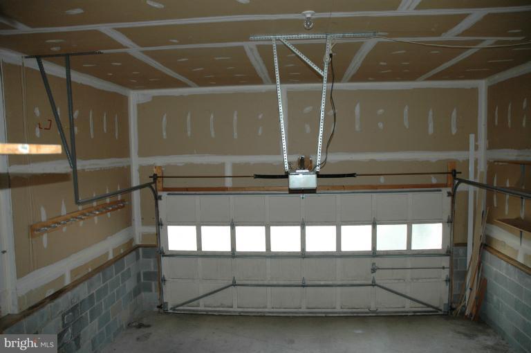 Large 2 car garage