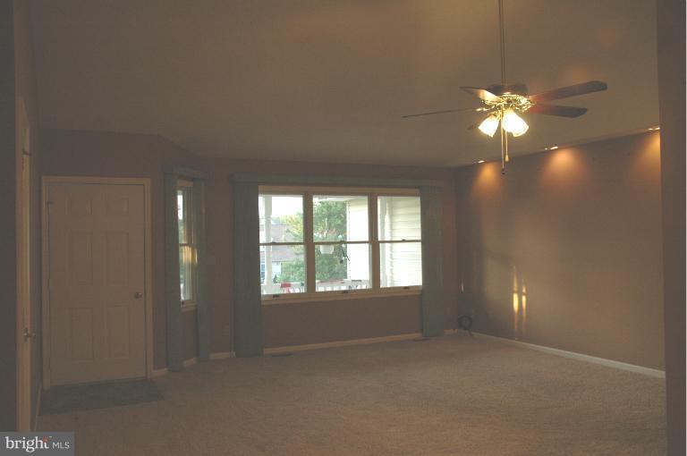2130 Sebastian Road Fredericksburg, VA 22405 - Photo 8 of 16 Living Room with vaulted ceiling