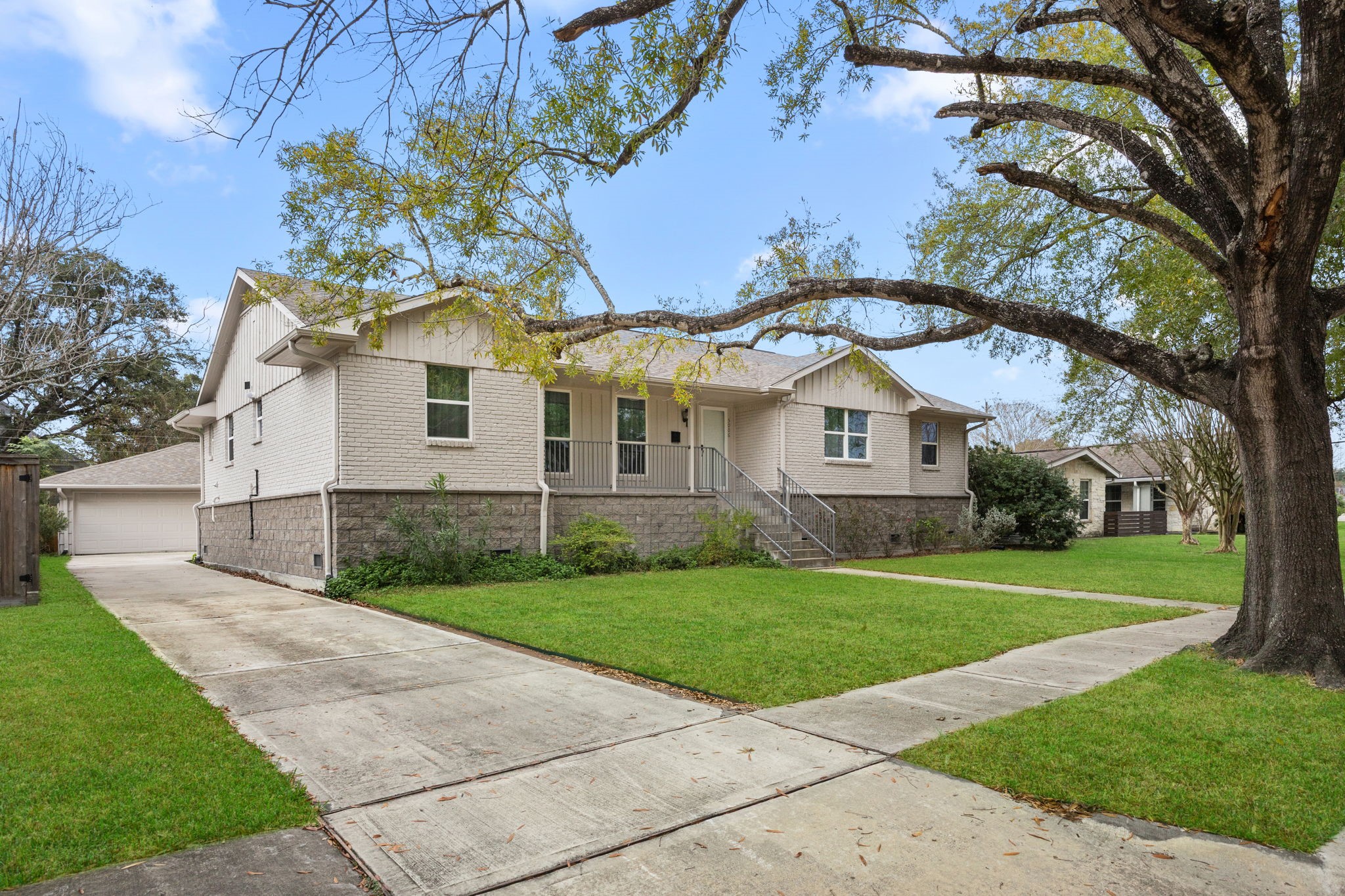 5006 Lymbar Drive Houston, TX 77096 - Photo 3 of 42