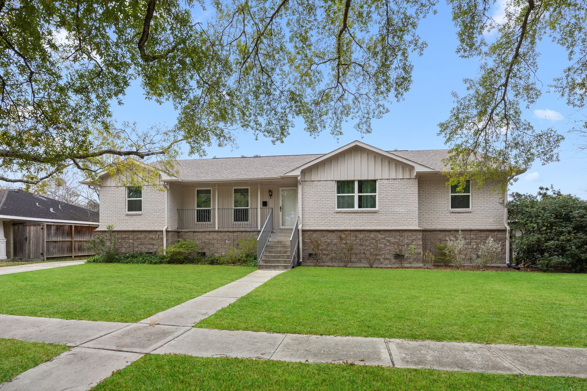 5006 Lymbar Drive Houston, TX 77096 - Photo 4 of 42