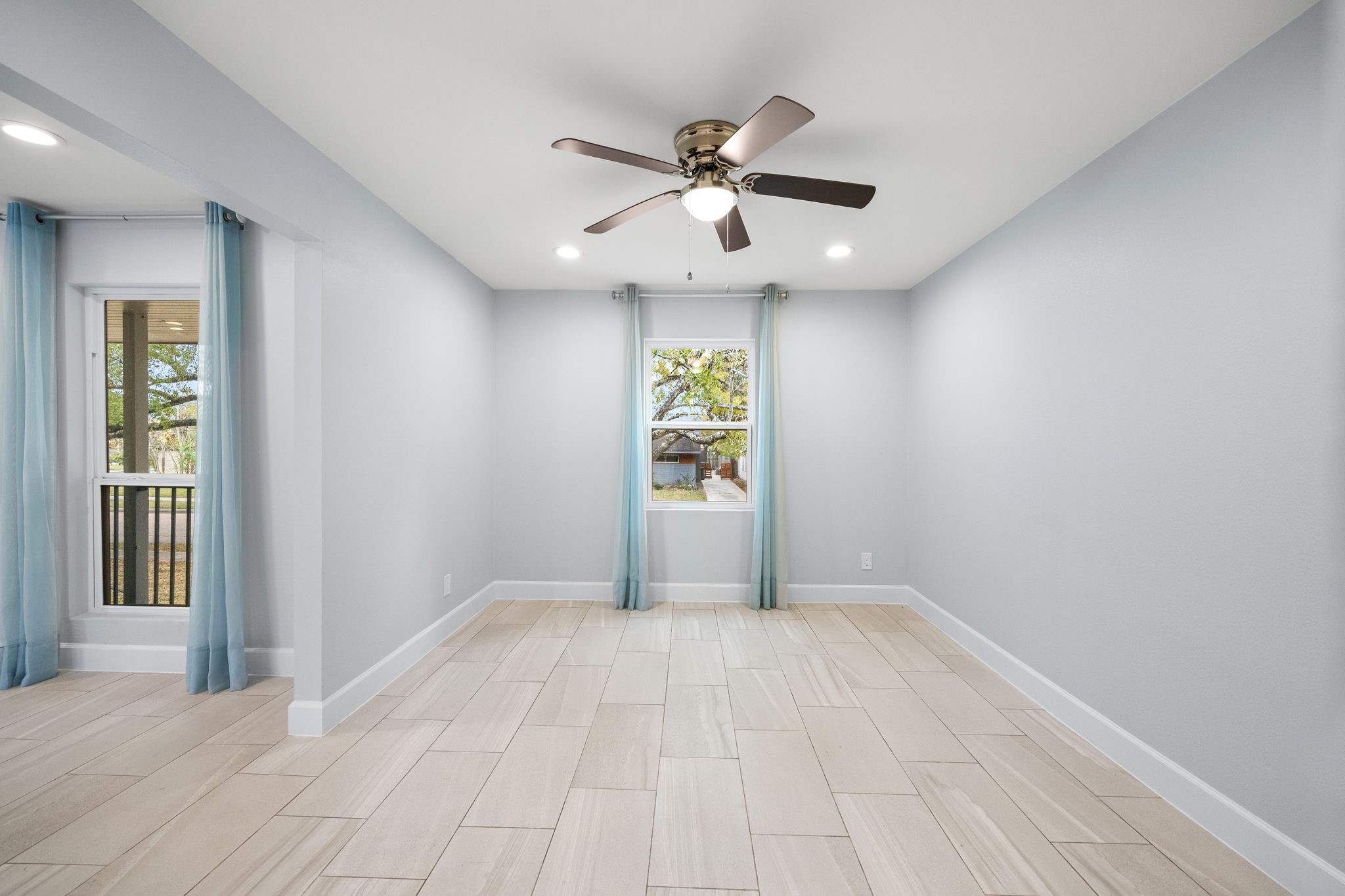 5006 Lymbar Drive Houston, TX 77096 - Photo 9 of 42