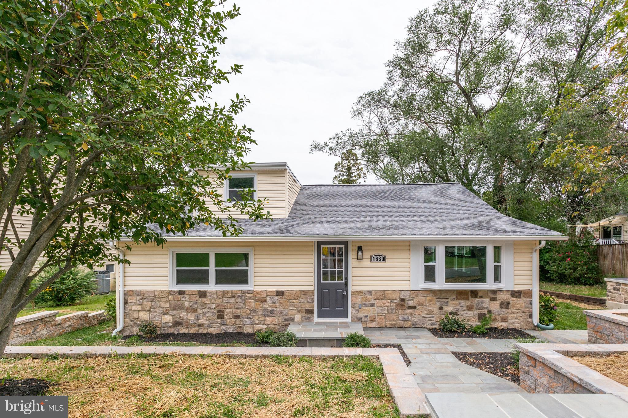 1639 Oldtown Road Edgewater, MD 21037 - Photo 3 of 39 Gallery Image 3