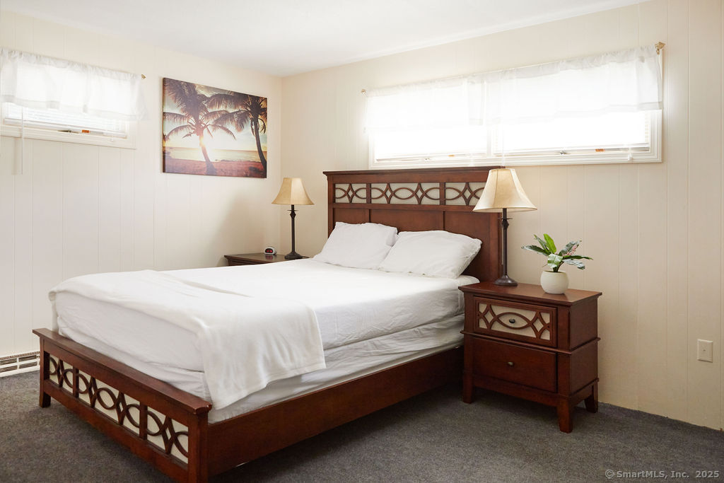 1129 Ocean Avenue New London, CT 06320 - Photo 14 of 22