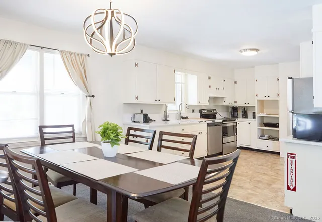 $3,700 | 1129 Ocean Avenue, New London, CT 06320