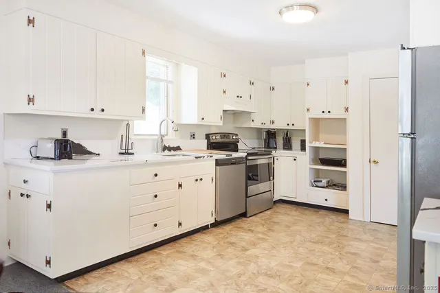 $3,700 | 1129 Ocean Avenue, New London, CT 06320