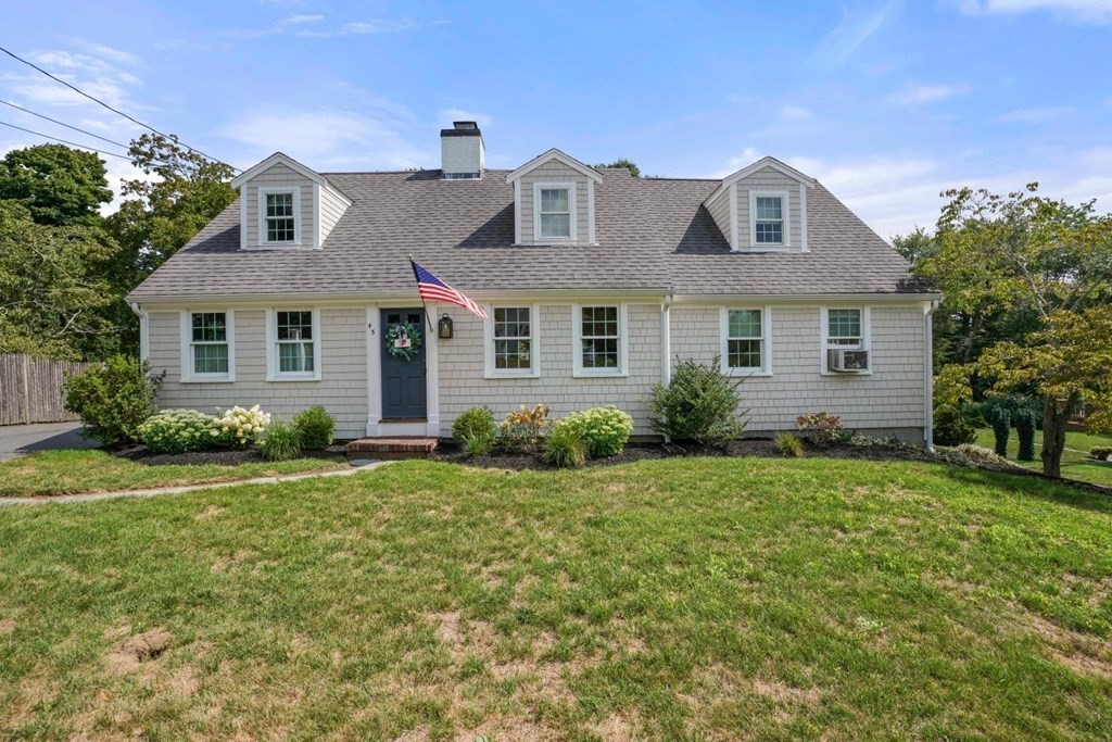 45 Bay Road Duxbury, MA 02332 - Photo 3 of 42 Gallery Image 3