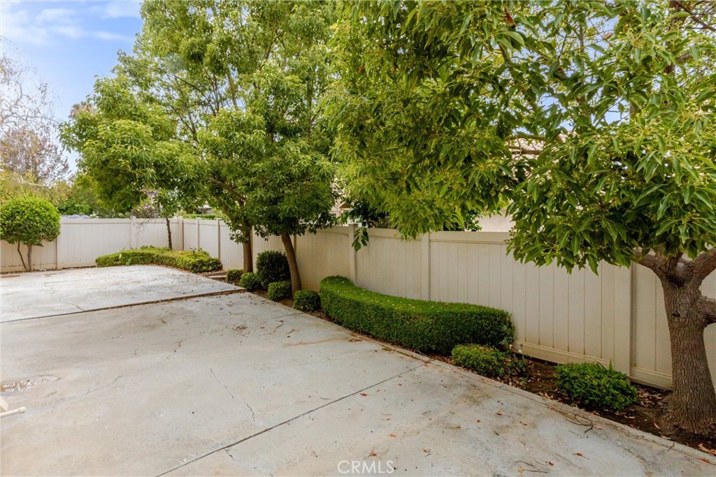 680 Indian Wells Road Banning, CA 92220 - Photo 28 of 37 a view of a yard with plants and trees
