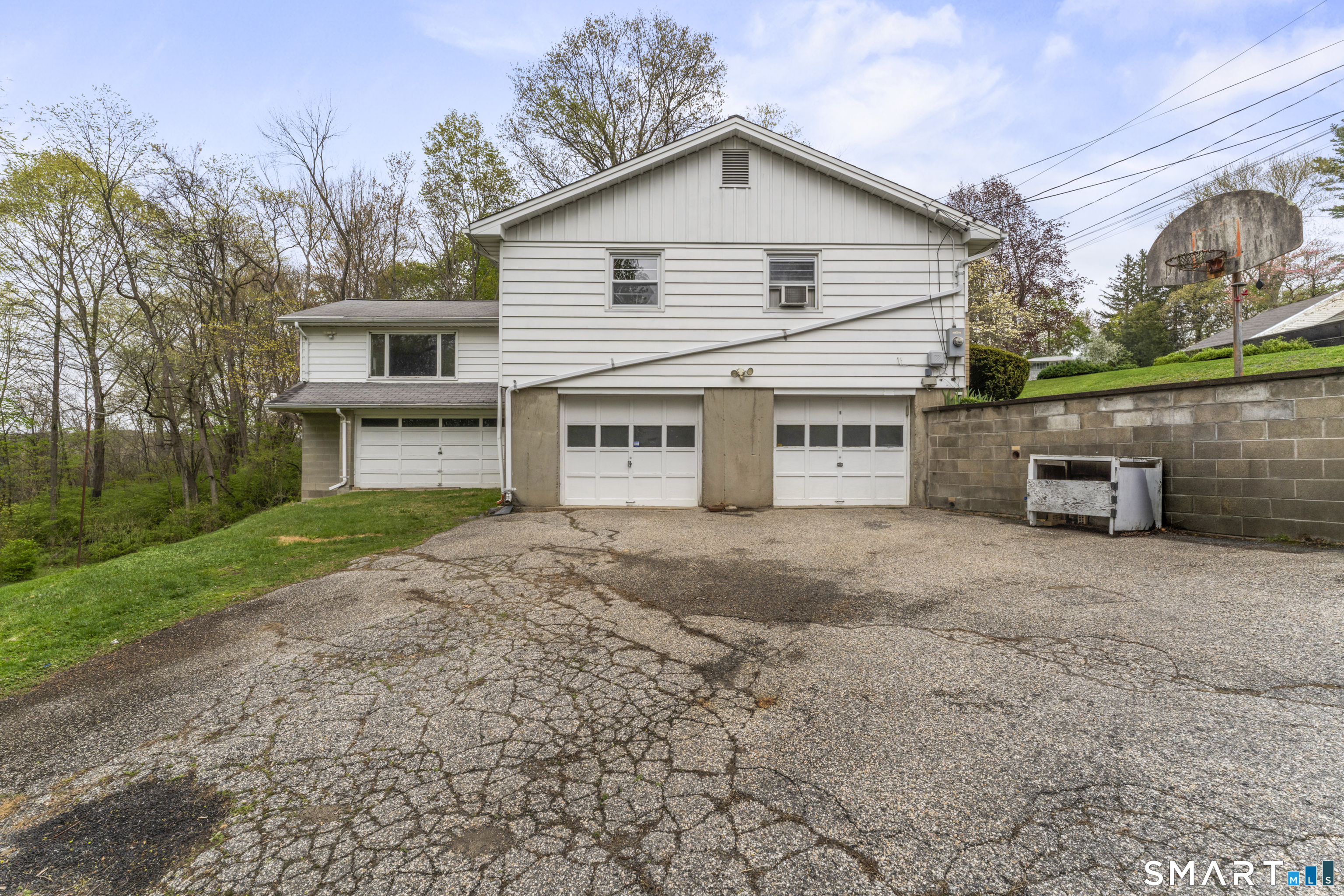 6 Sunrise Road Danbury, CT 06810 - Photo 4 of 38