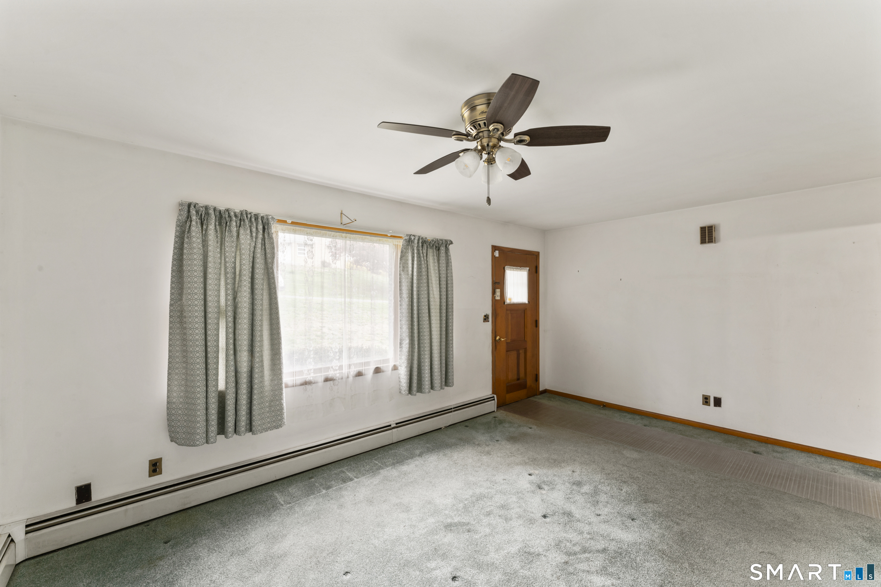 6 Sunrise Road Danbury, CT 06810 - Photo 7 of 38
