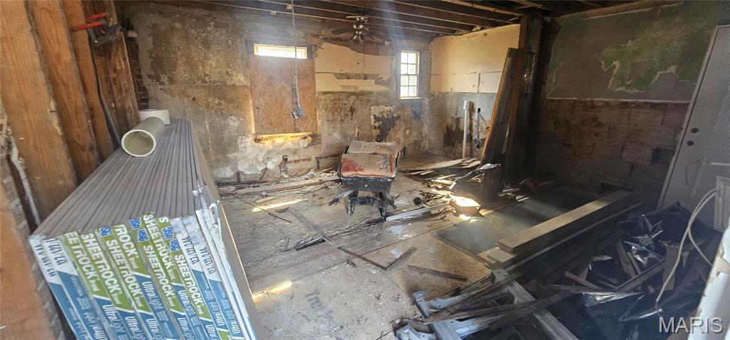 810 Airport Road St. Louis, MO 63135 - Photo 5 of 12 Gallery Image 5