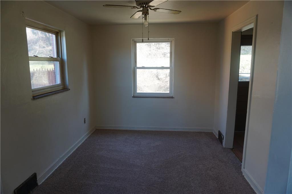 1574 Bevan Road Pittsburgh, PA 15227 - Photo 4 of 8 Gallery Image 4