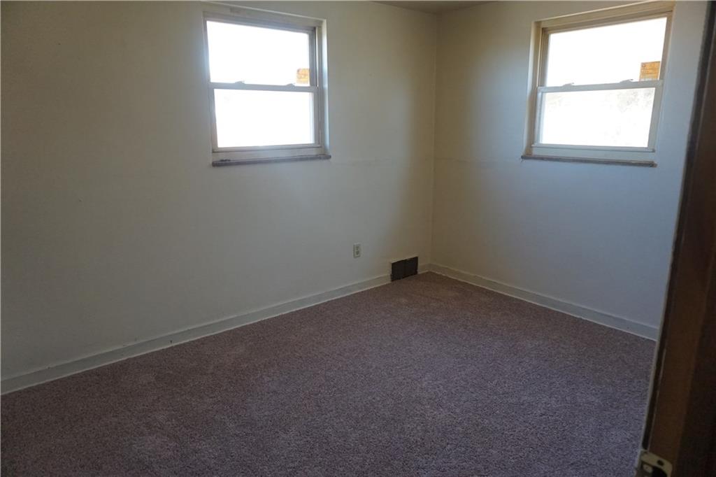 1574 Bevan Road Pittsburgh, PA 15227 - Photo 7 of 8 Gallery Image 7