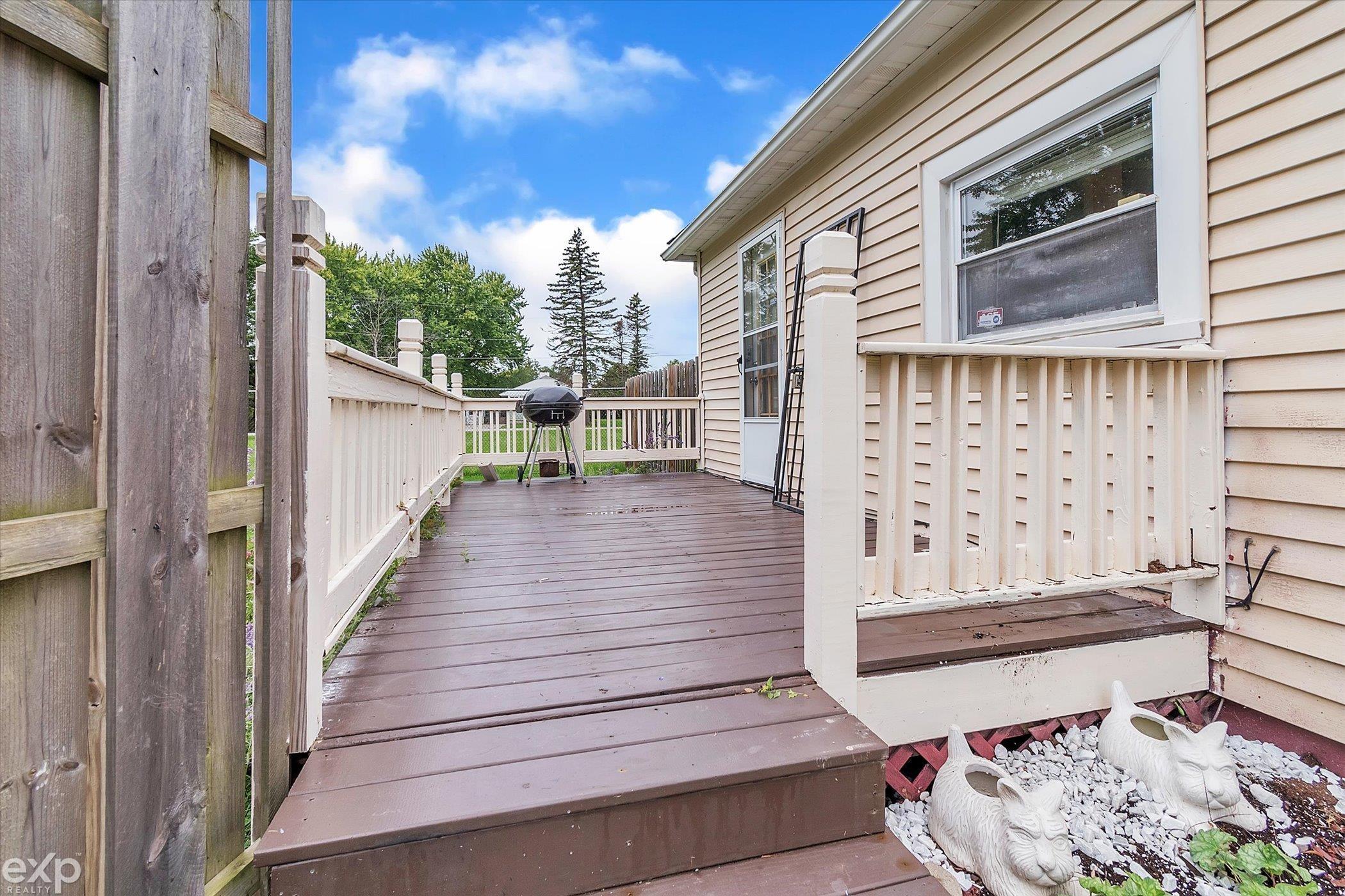 4804 Hess Road Saginaw, MI 48601 - Photo 25 of 31 50092047-24.JPG