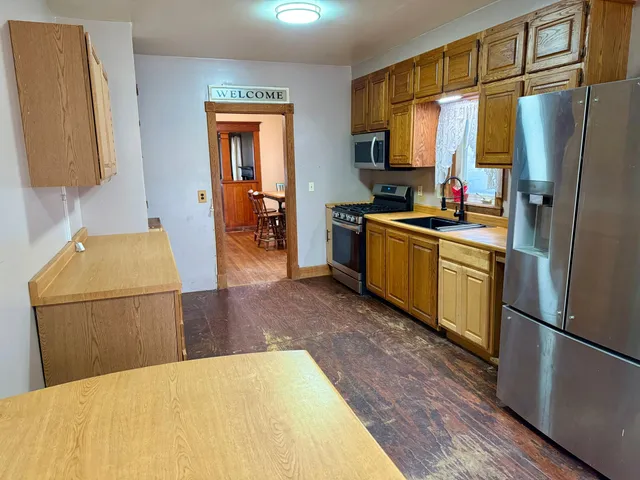 $147,500 | 72 Main Street, Medway, ME 04460