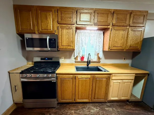 $147,500 | 72 Main Street, Medway, ME 04460