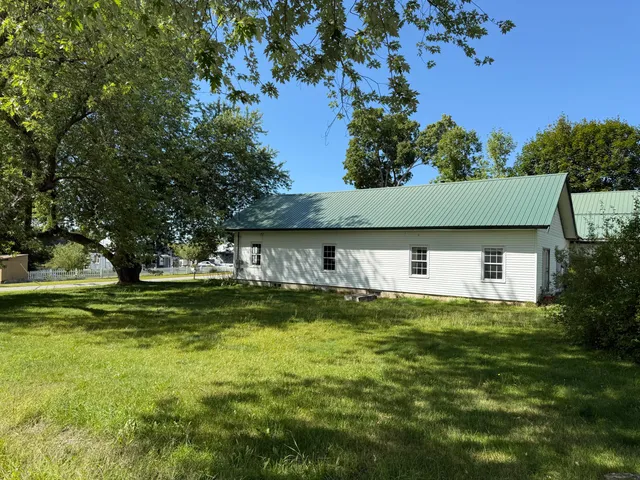 $147,500 | 72 Main Street, Medway, ME 04460