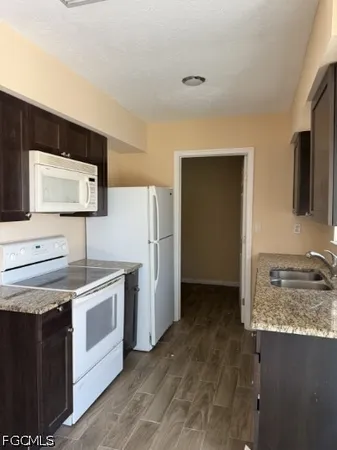 $1,100 | 2238 Wolverton Court, Unit 1, Alva, FL 33920