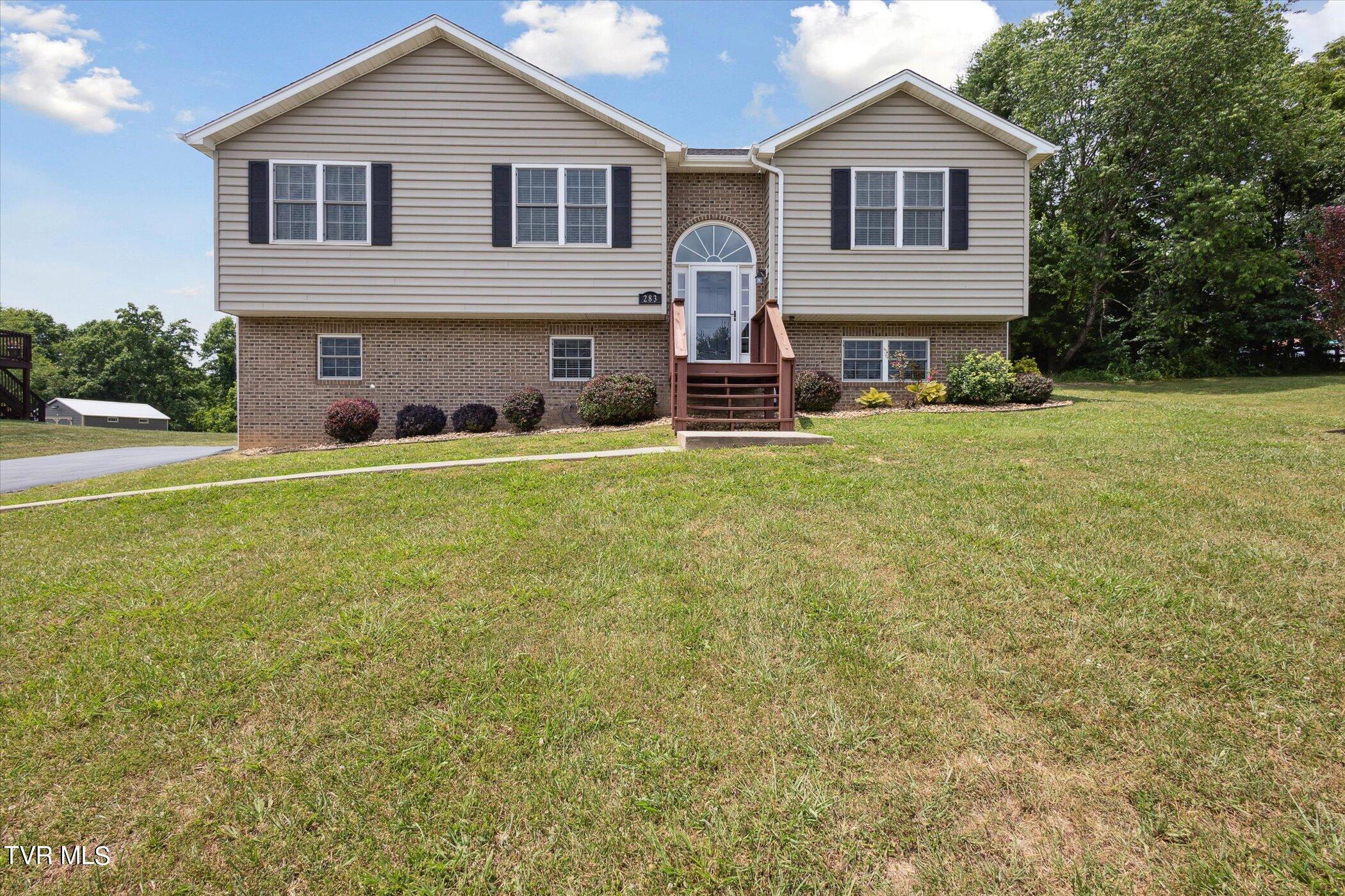 283 Valley Pike Road Bristol, TN 37620 - Photo 1 of 30 283 Valley Pike