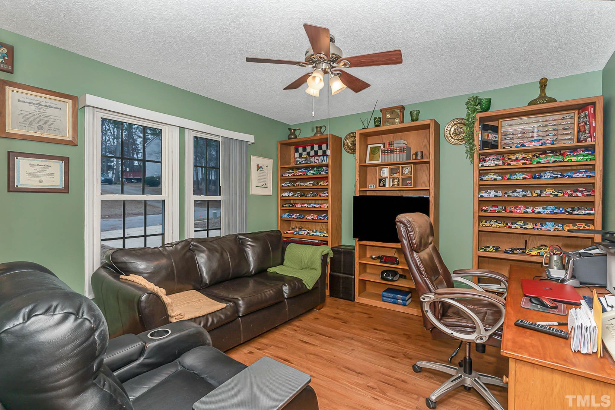 5537 Centipede Trail Raleigh, NC 27610 - Photo 5 of 30 Gallery Image 5