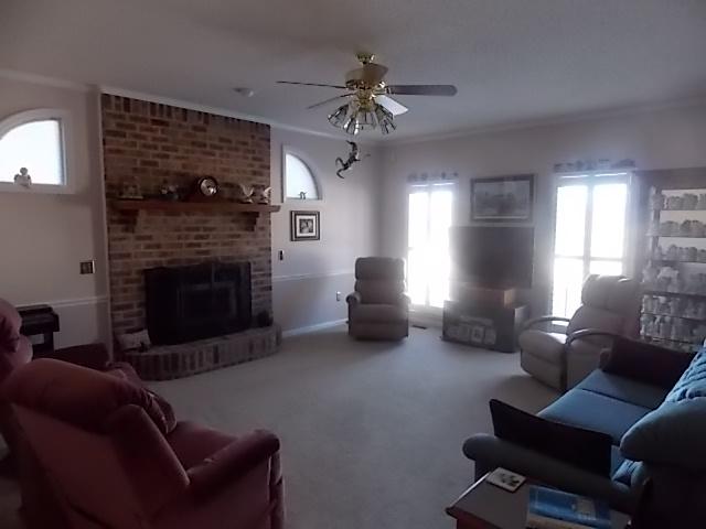 349 Duncan Chapel Road Harleyville, SC 29448 - Photo 15 of 30 FAMINLY ROOM (16'x21') RIGHT OF FOYER