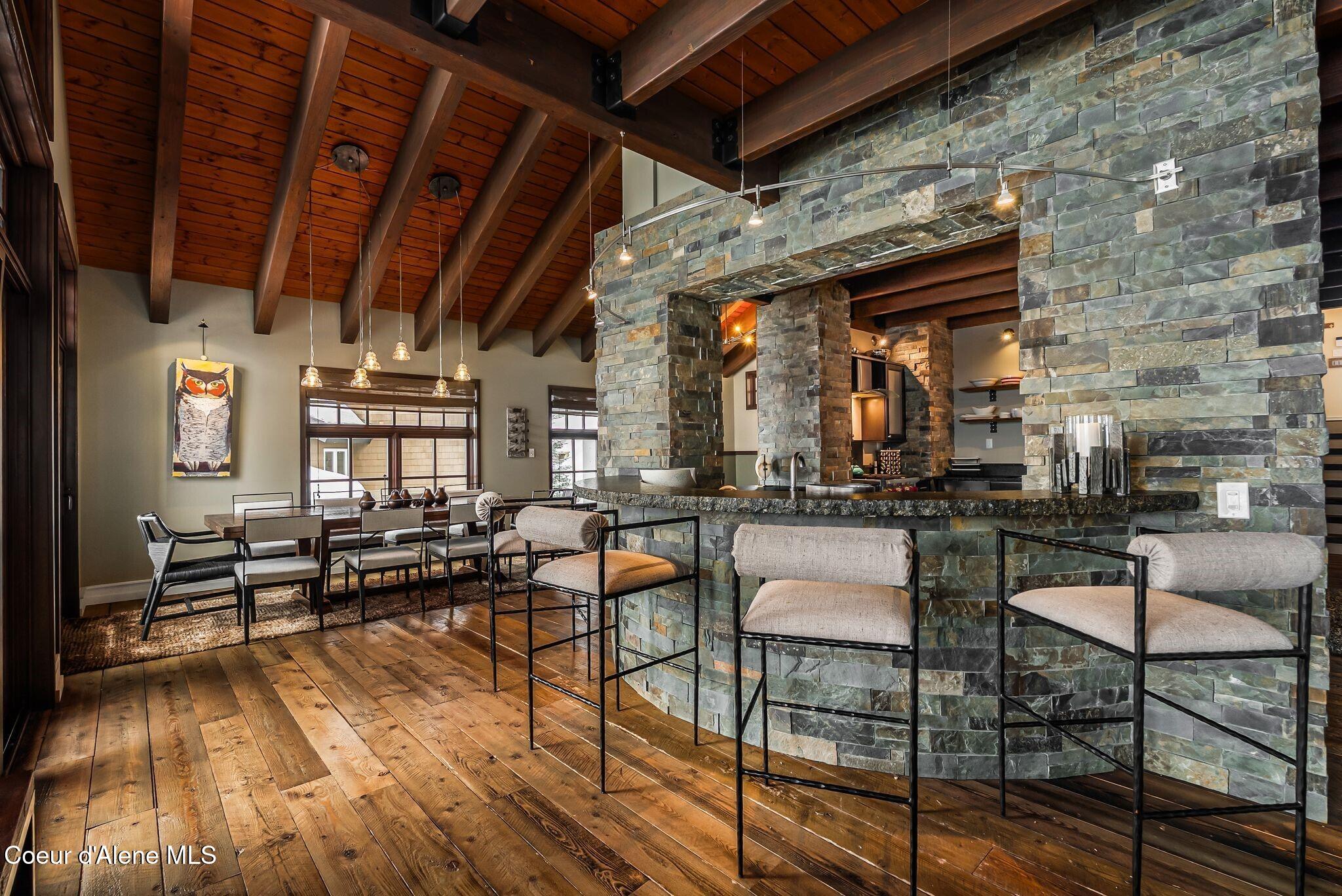 91 Village Lane Sandpoint, ID 83864 - Photo 13 of 66 Breakfast Bar