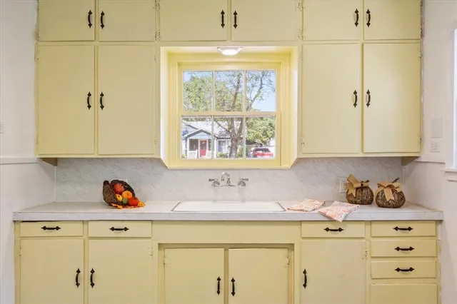 $159,000 | 3012 Colonial Avenue, Waco, TX 76707