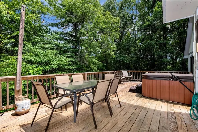 $485,000 | 276 Zeppelin Strasse, Helen, GA 30545