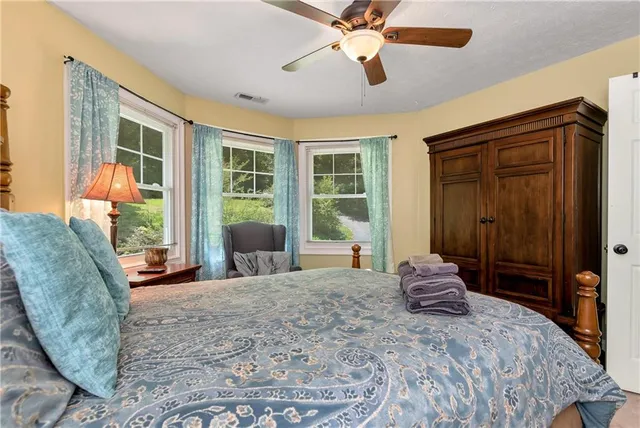 $485,000 | 276 Zeppelin Strasse, Helen, GA 30545