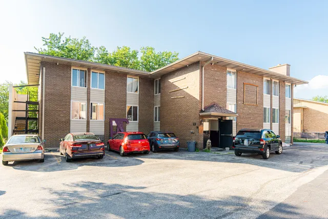 $649,000 | 919 Greenbrier Road, DeKalb, IL 60115