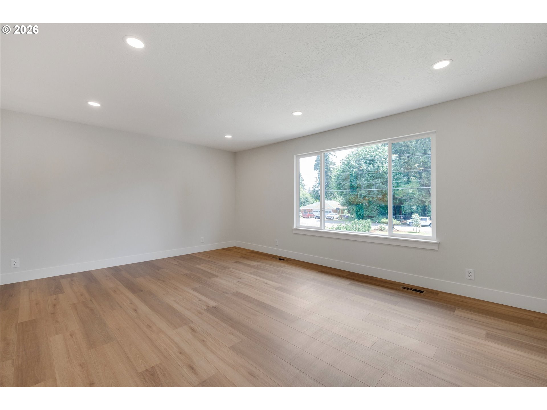 14251 South Caufield Road Oregon City, OR 97045 - Photo 8 of 32