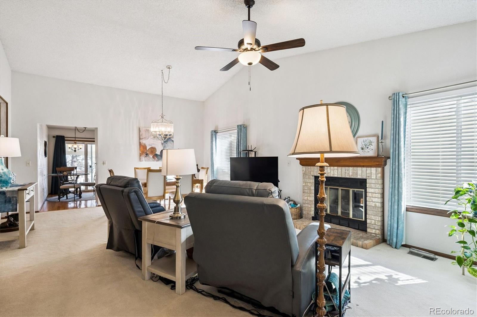 7 Dunbarton Court Highlands Ranch, CO 80130 - Photo 5 of 34 Gallery Image 5