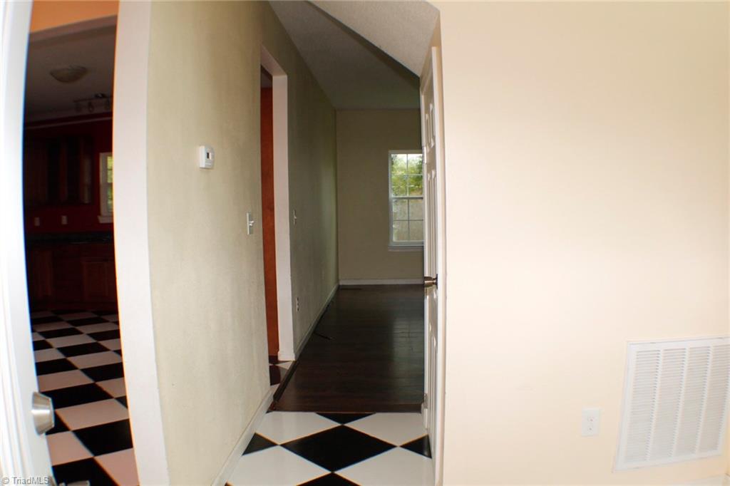 604 Prospect Street High Point, NC 27260 - Photo 3 of 25 Gallery Image 3