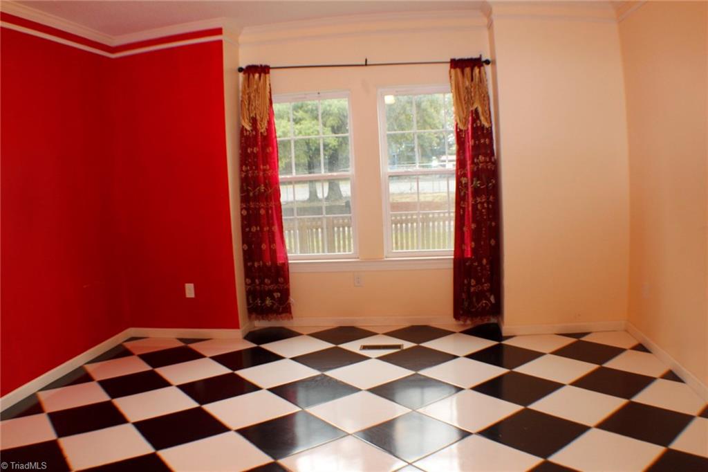 604 Prospect Street High Point, NC 27260 - Photo 5 of 25 Gallery Image 5