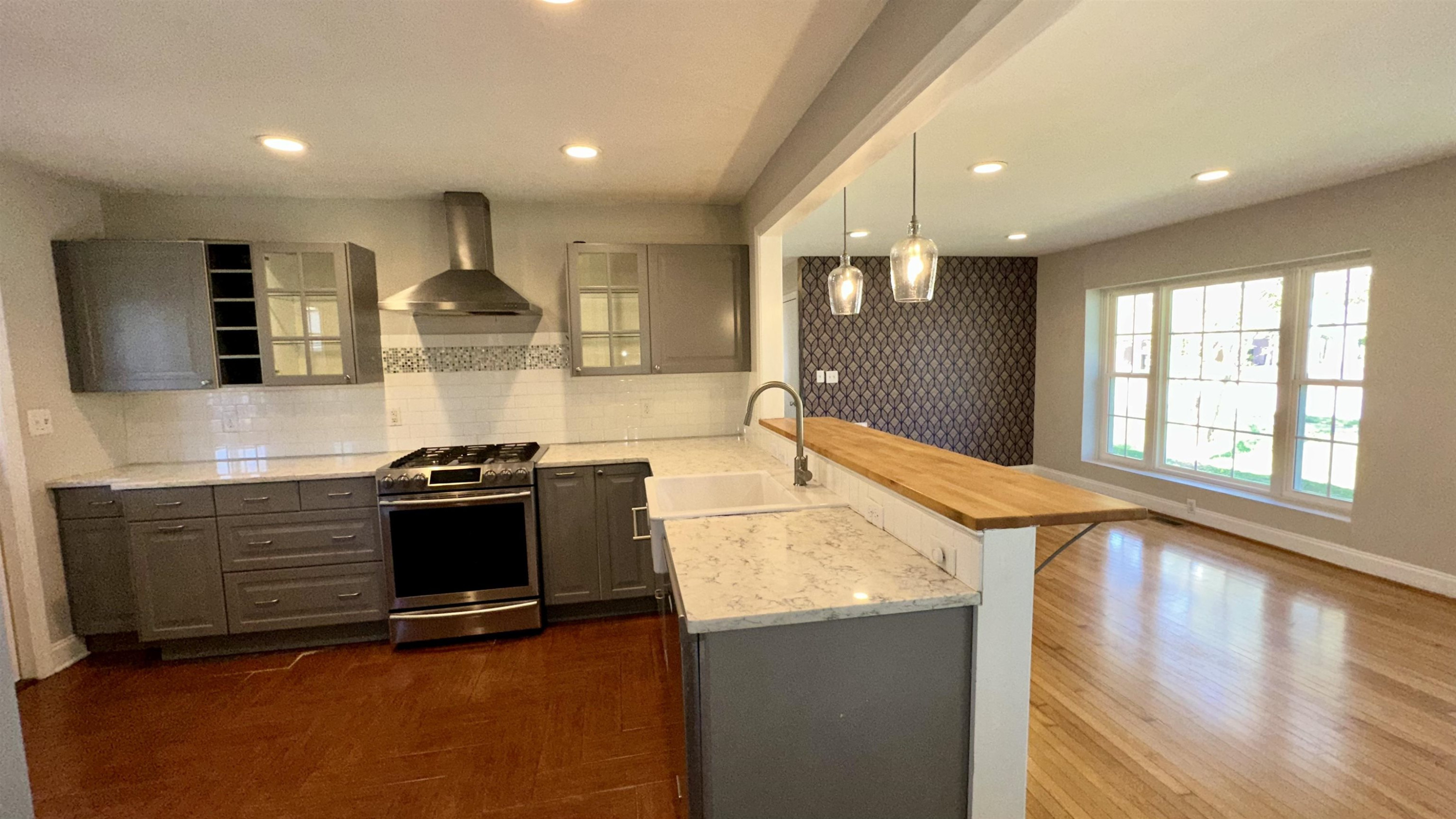 1113 Marlborough Road Raleigh, NC 27610 - Photo 8 of 28 Photo 8