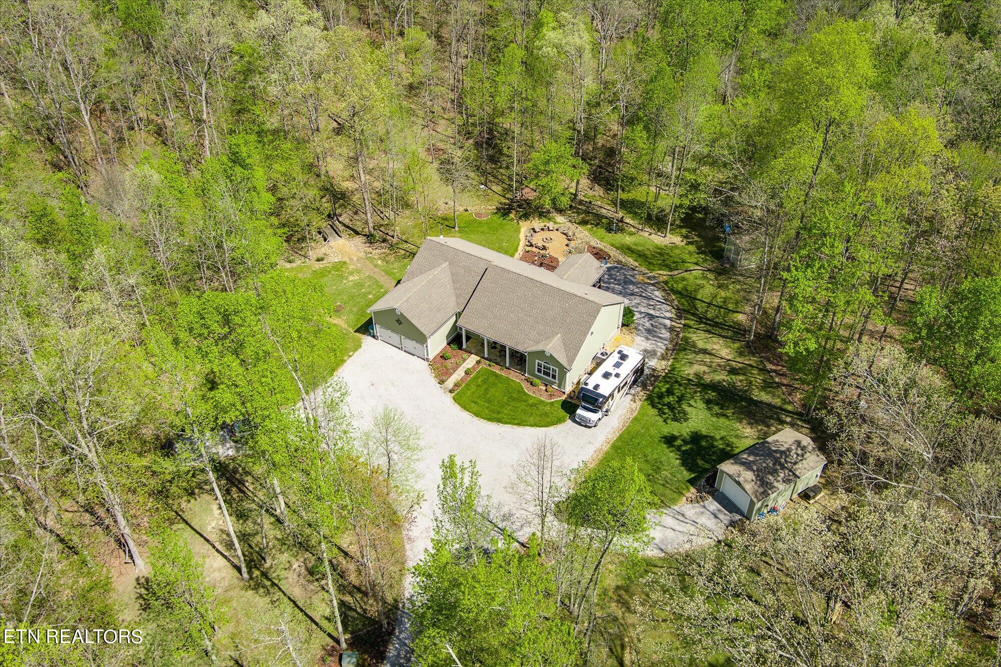 728 Sawmill Road Monterey, TN 38574 - Photo 5 of 57 Gallery Image 5
