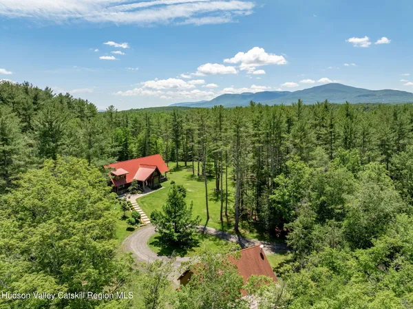$1,997,000 | 137 Kennedy Lane, East Durham, NY 12423