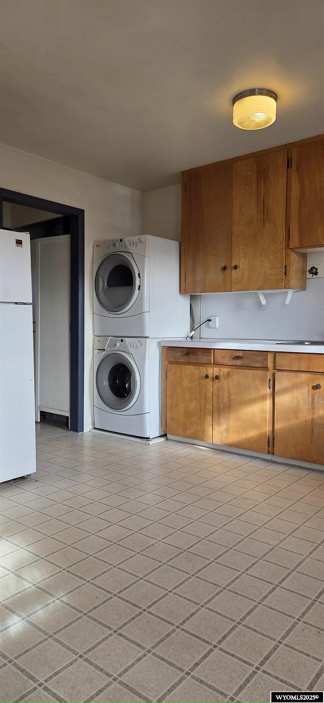 421 Rupp Avenue Worland, WY 82401 - Photo 8 of 14