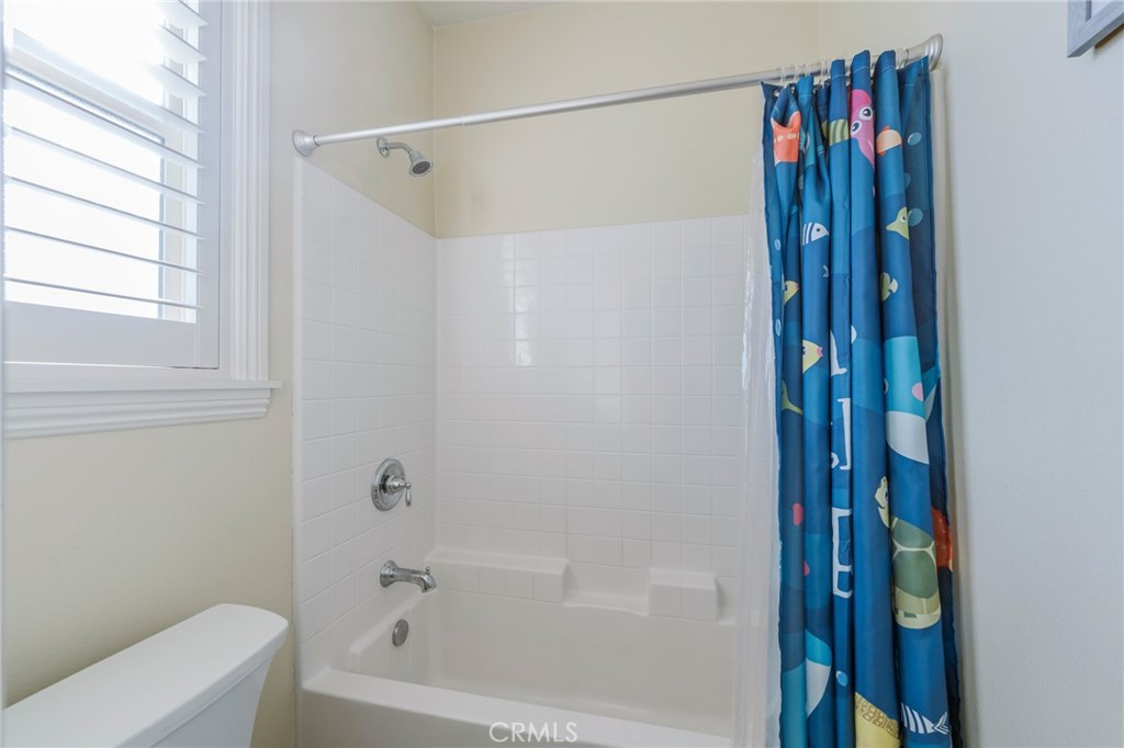 14944 Texaco Avenue Paramount, CA 90723 - Photo 16 of 25