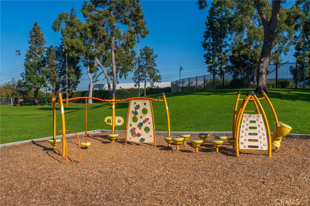 14944 Texaco Avenue Paramount, CA 90723 - Photo 25 of 25