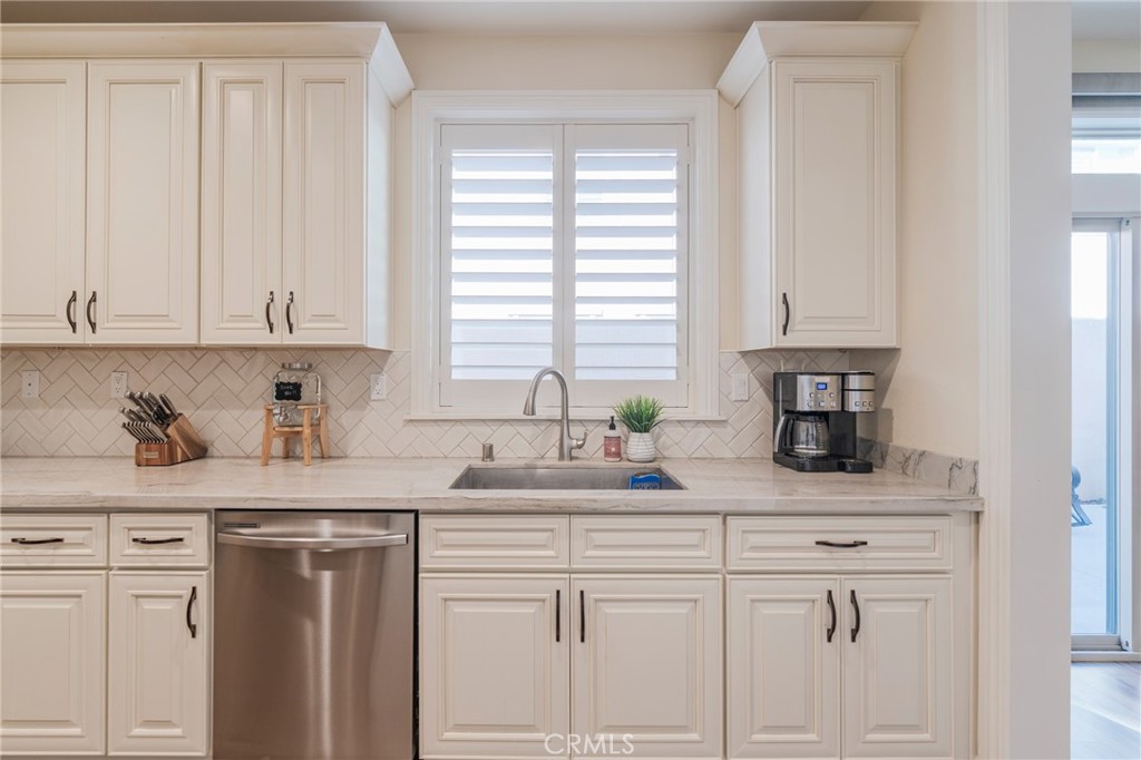 14944 Texaco Avenue Paramount, CA 90723 - Photo 8 of 25