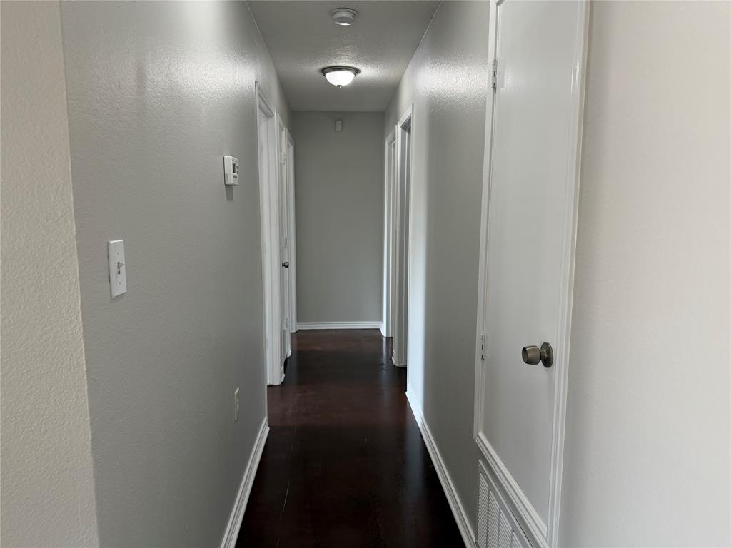 1007 Shaw Street Dallas, TX 75212 - Photo 6 of 29 Gallery Image 6