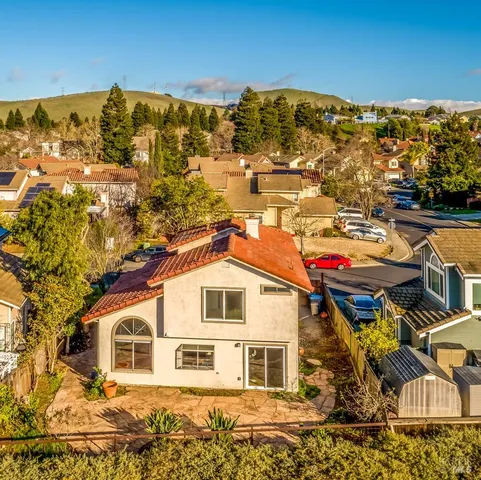 a view of a large white building
