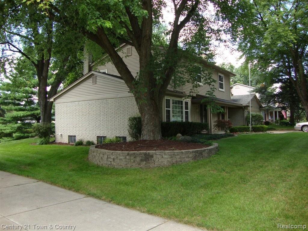 781 Cobblestone Drive Rochester, MI 48309 - Photo 4 of 47 DSC01061.JPG