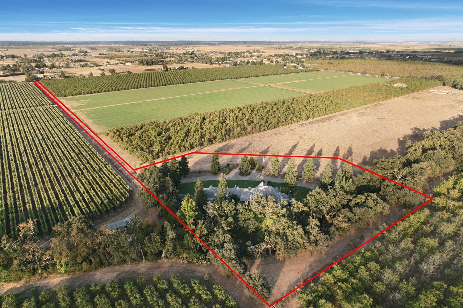 12750 Live Oak Road Lodi, CA 95240 - Photo 5 of 99