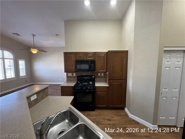$1,645 | 2391 Koho Drive, Unit 101, Las Vegas, NV 89183