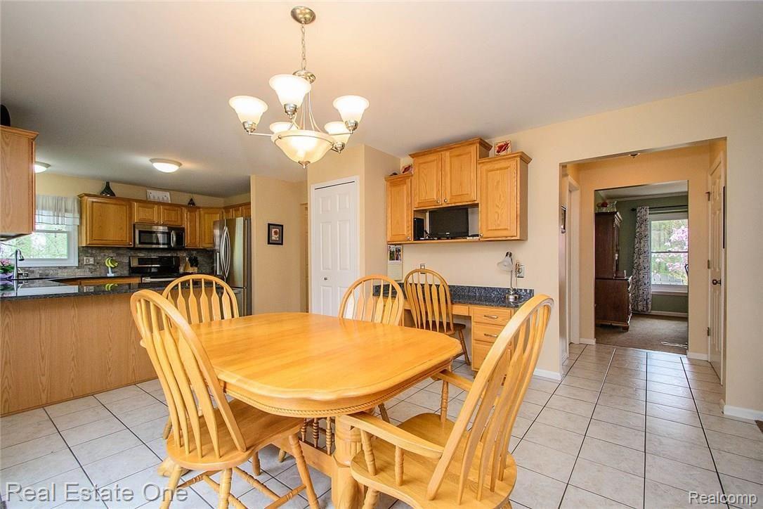 2750 Black Eagle Ridge Howell, MI 48843 - Photo 7 of 65 27_29.jpg